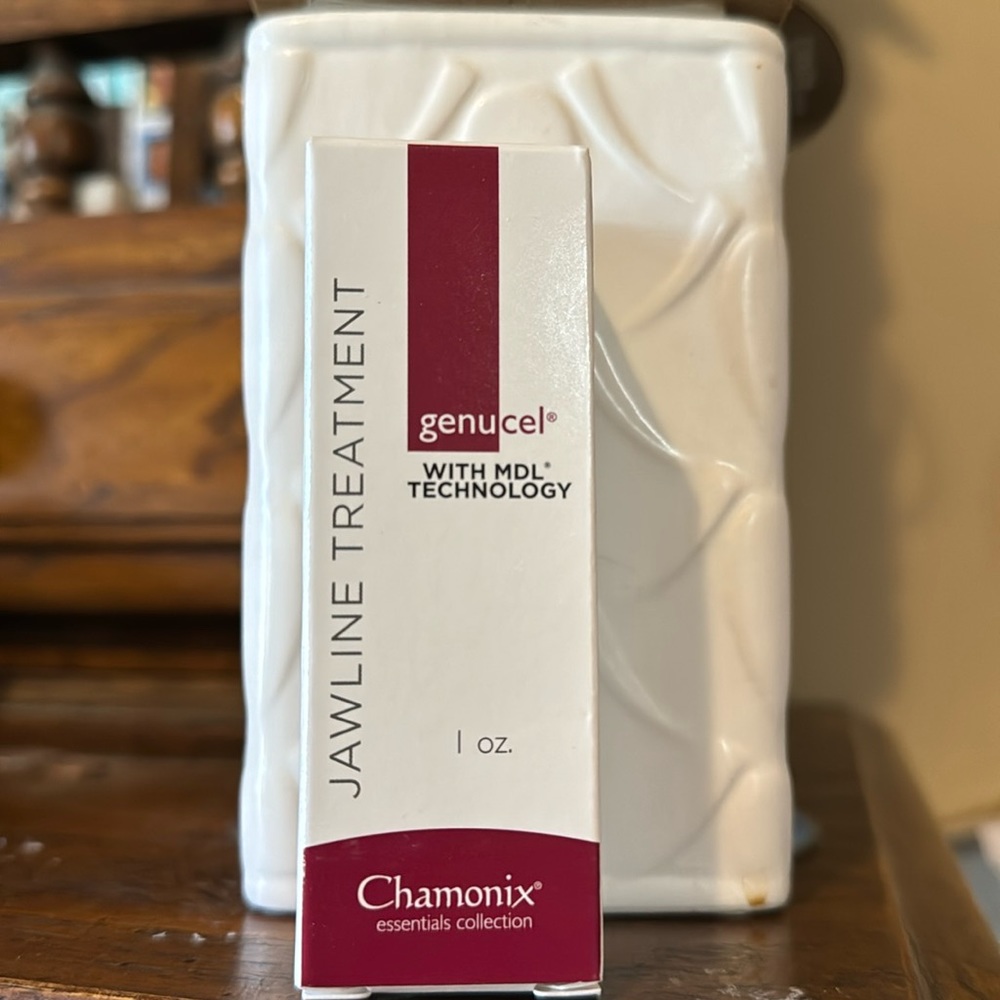 Genucel Jawline treatment